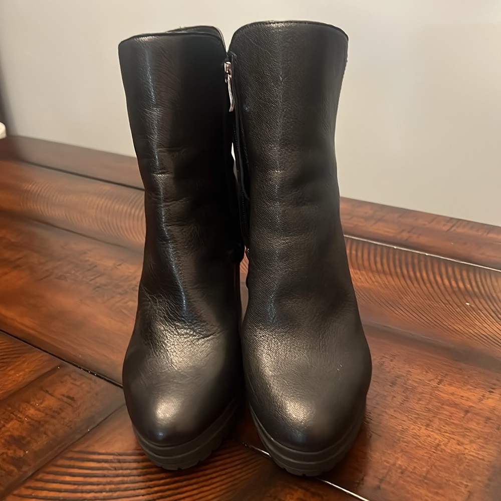 New - Picture 2 of 3